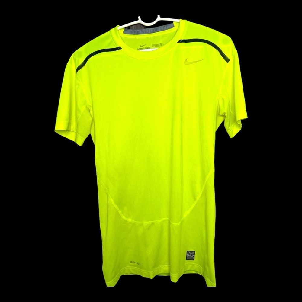 Men’s Nike Pro Combat Neon Yellow Athletic Compression Tee Large
